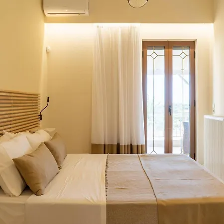 Vila Dimitra With Swimming Pool
